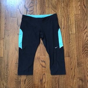 Nike crop leggings